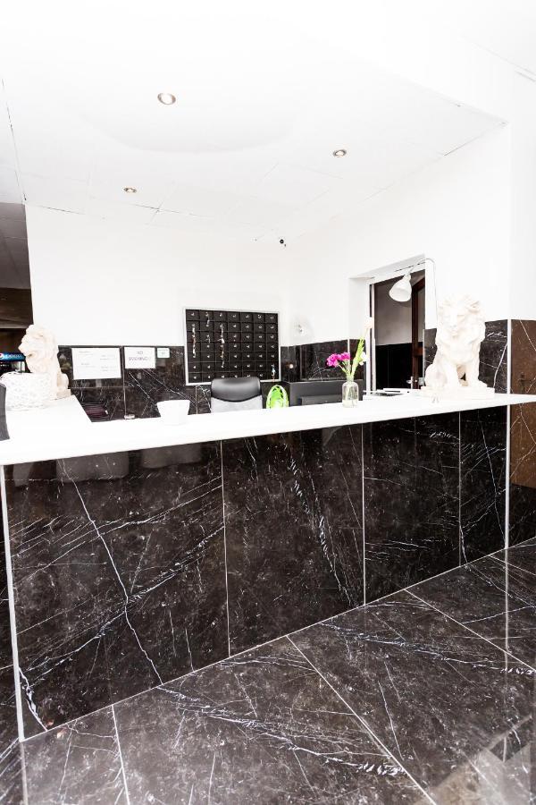 Hotel Joker Obrnice Bagian luar foto