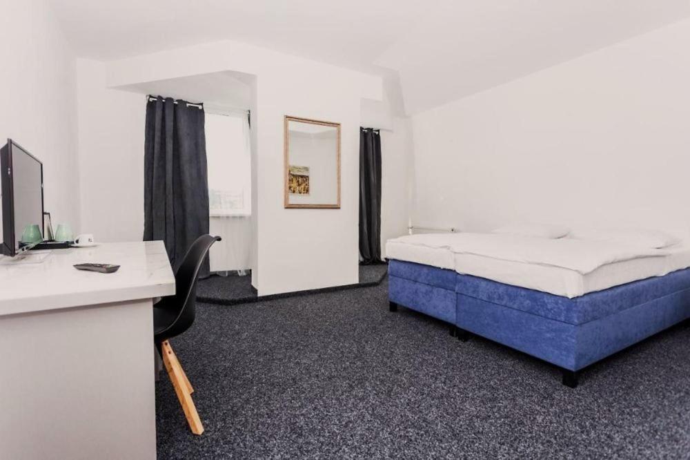 Hotel Joker Obrnice Bagian luar foto